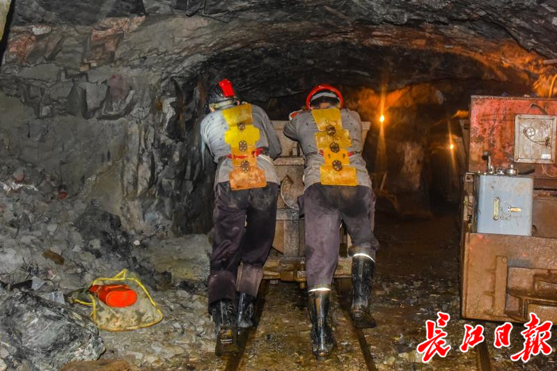 问鼎娱乐