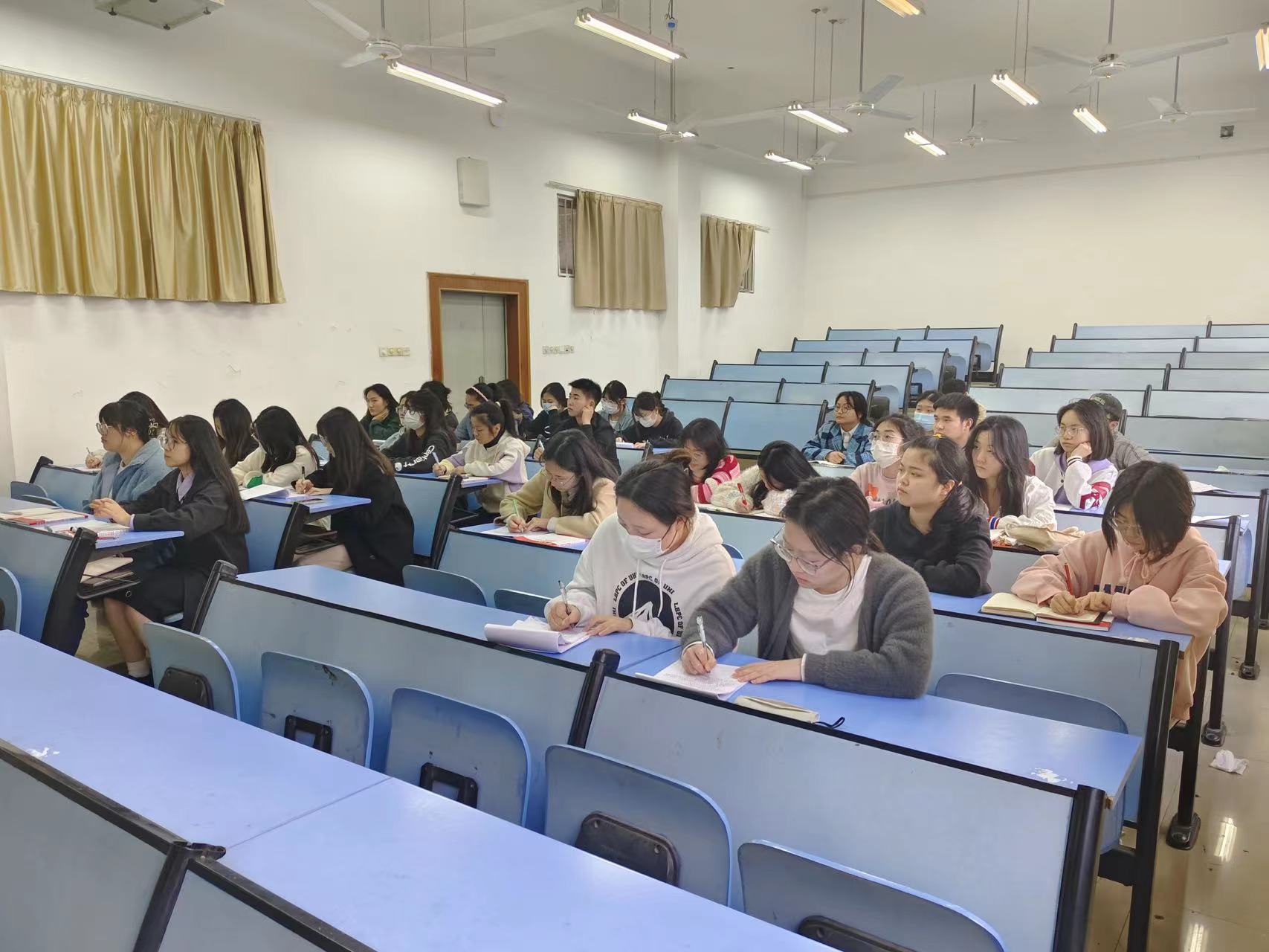问鼎娱乐
