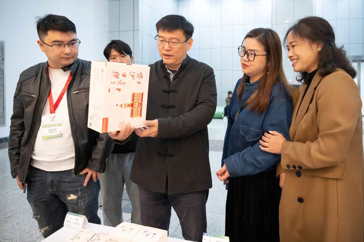 问鼎娱乐
