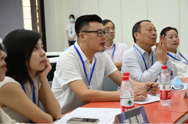 问鼎娱乐
