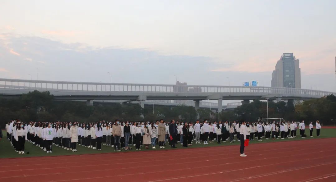 问鼎娱乐