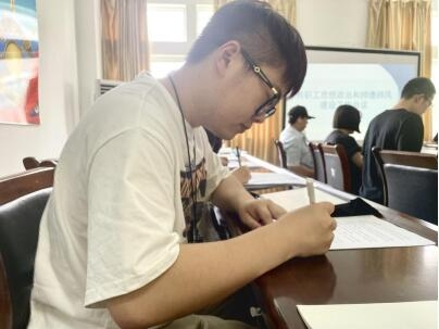 问鼎娱乐