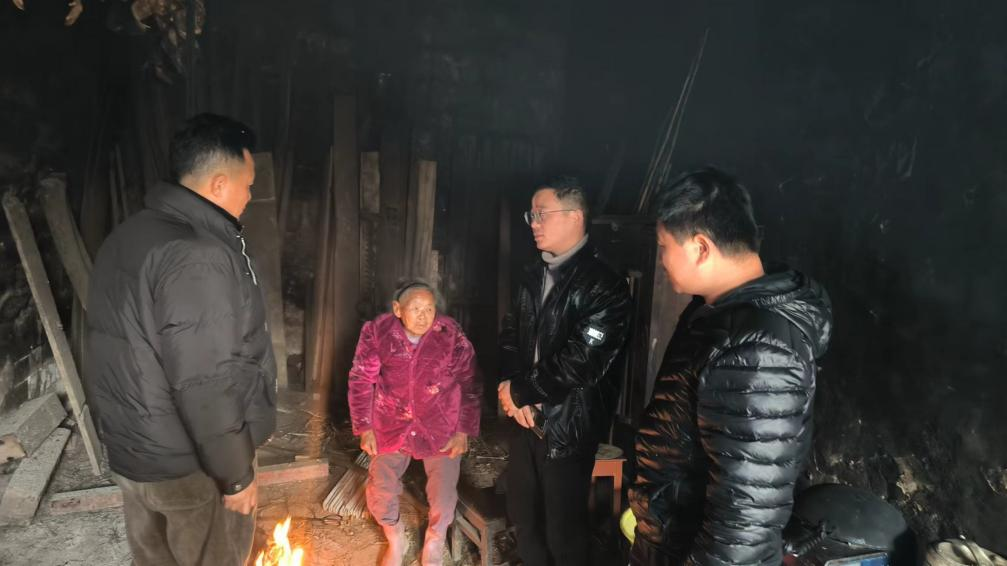 问鼎娱乐