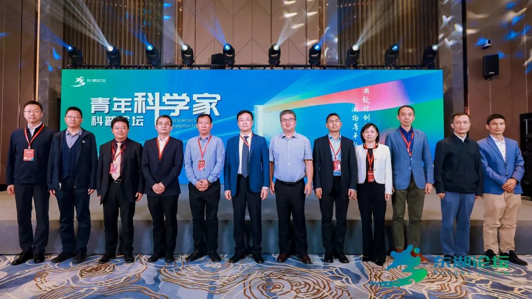 问鼎娱乐