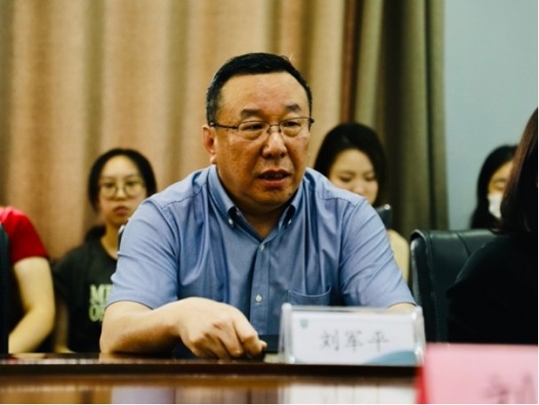 问鼎娱乐